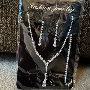 Elegant Silver Necklace and Earring Set